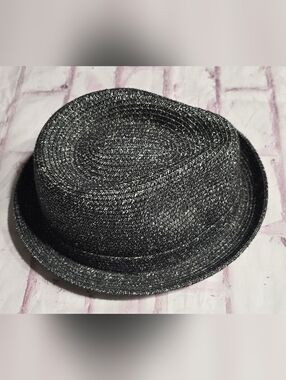 Country Gentleman Woven Straw Fedora Hat in Charcoal Black